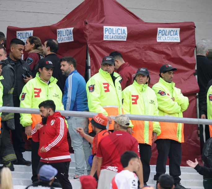 Luego de la muerte de un hincha, se suspendió el partido River - Defensa y Justicia
