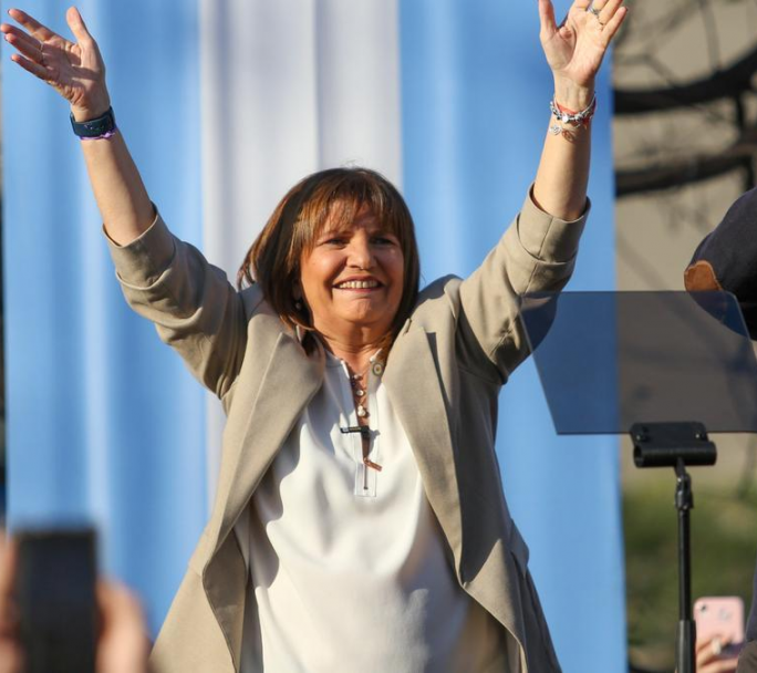 Bullrich cierra su campaña en Lomas de Zamora junto a Macri y Rodríguez Larreta