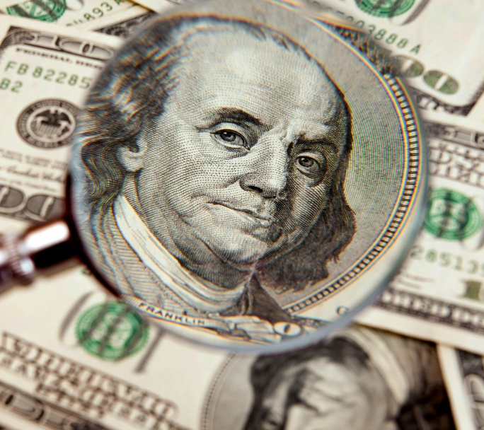 Sube el dólar blue y el Contado con Liquidación registra una baja