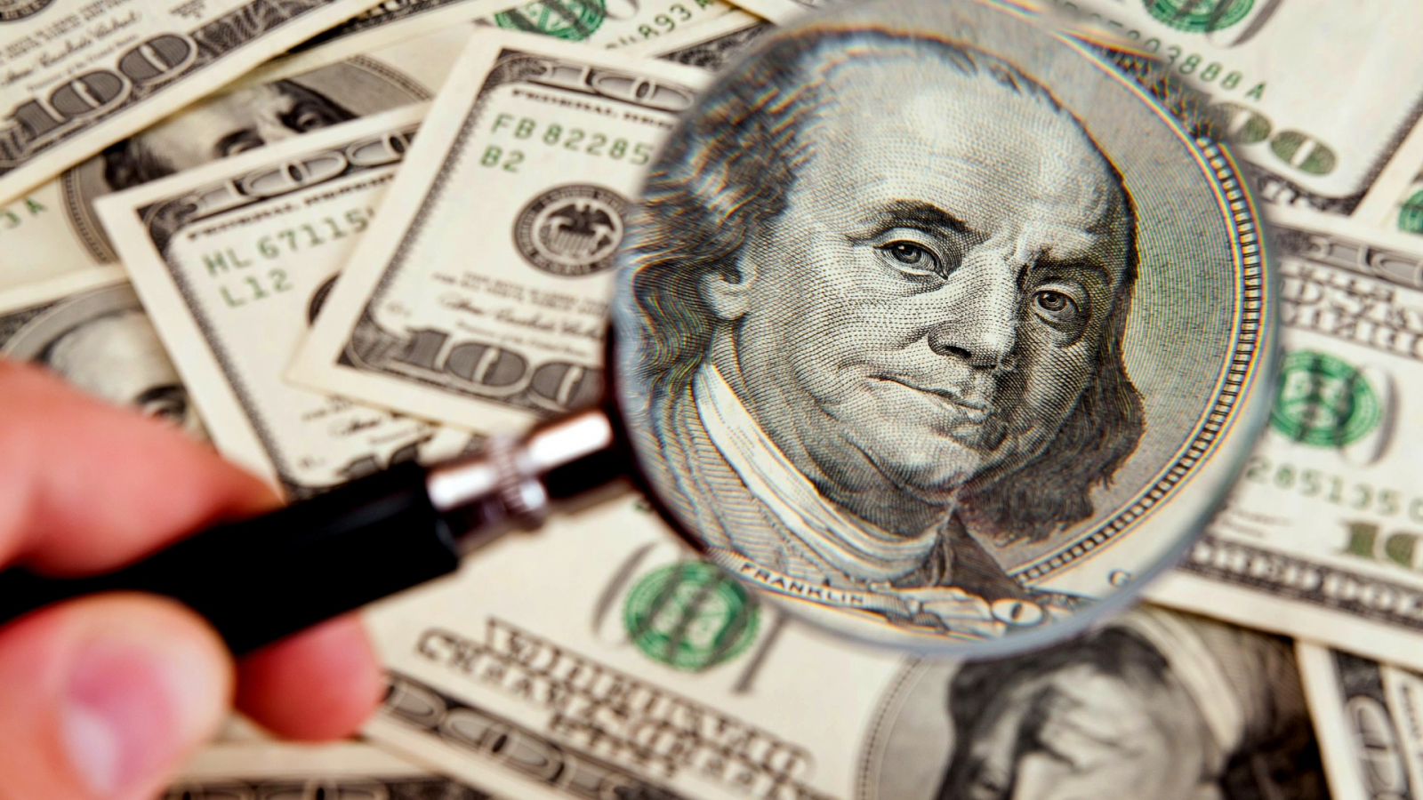 Sube el dólar blue y el Contado con Liquidación registra una baja