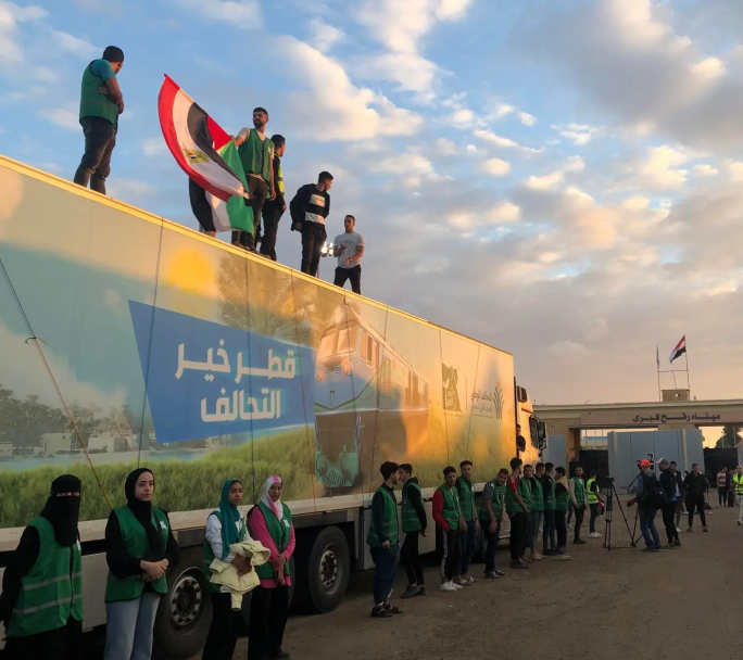 Israel anuncia la entrada en Gaza del mayor convoy de ayuda desde el inicio del actual conflicto