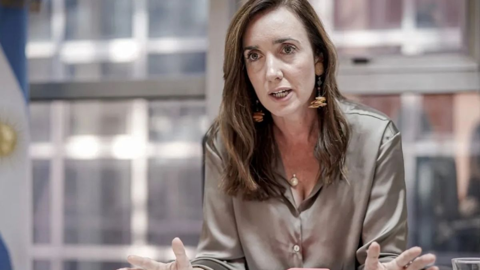 Villarruel denunció que falsearon la partida de defunción de su padre por Covid-19