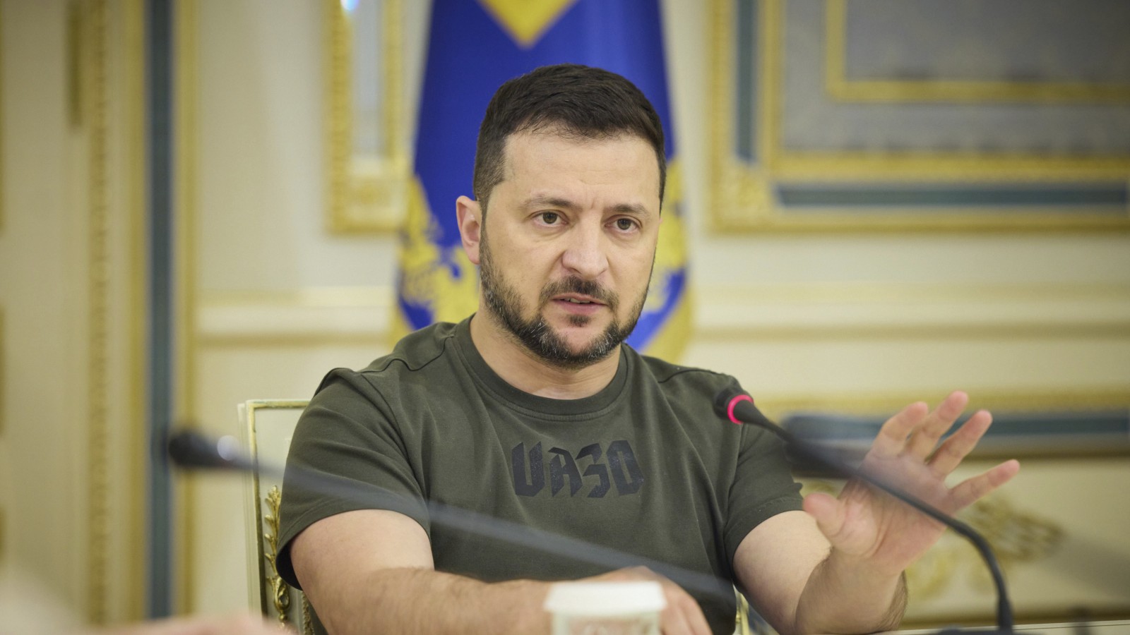 Volodímir Zelensky podría venir a la asunción de Milei