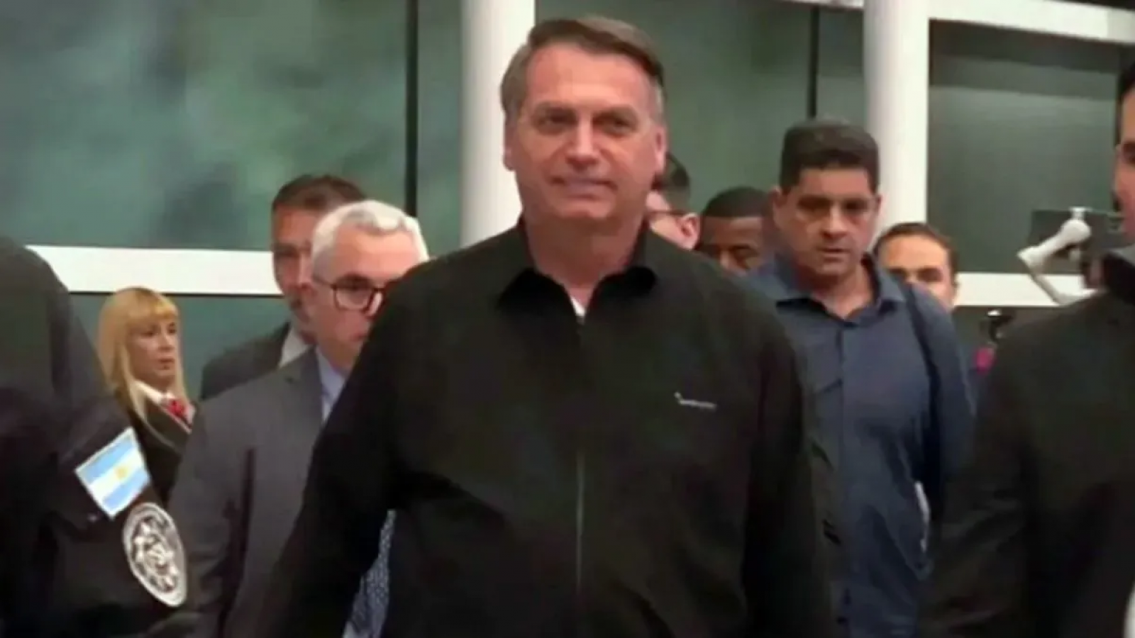 Bolsonaro llegó a la Argentina para asistir a la asunción de Javier Milei