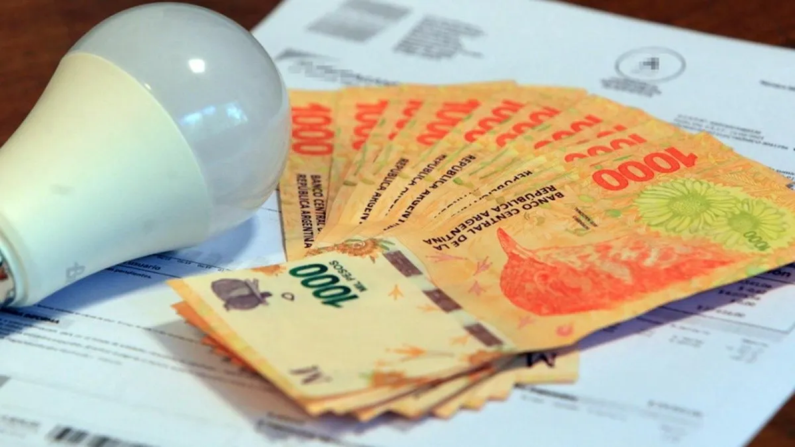 Fuerte aumento de la luz en pcia de Buenos Aires , hay sectores que llegaran al 118%