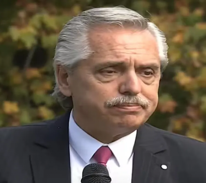 Alberto Fernandez fue imputado por el Fiscal Ramiro Gonzalez en el tema de los seguros de Banco Nación