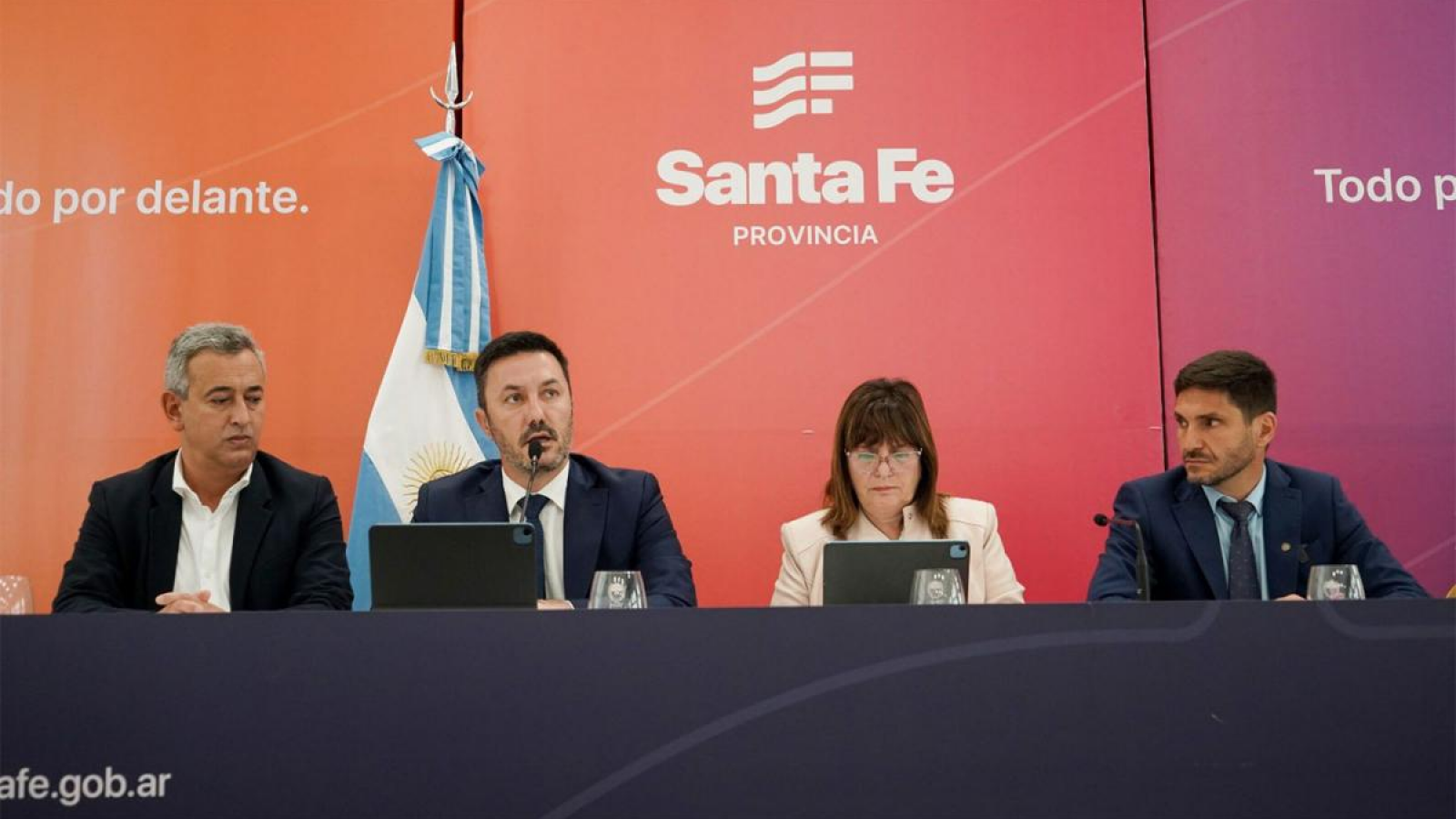 El Ministro de Defensa Luis Petri hizo importantes anuncios en Rosario