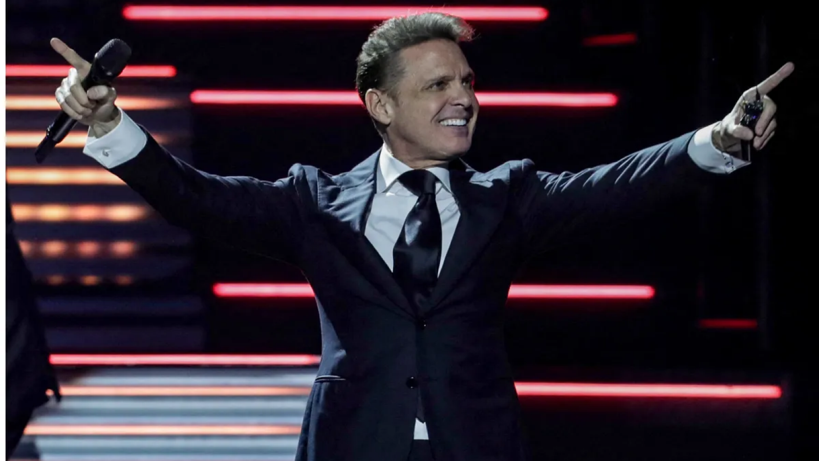 Luis Miguel termino su gira en Córdoba con polemica