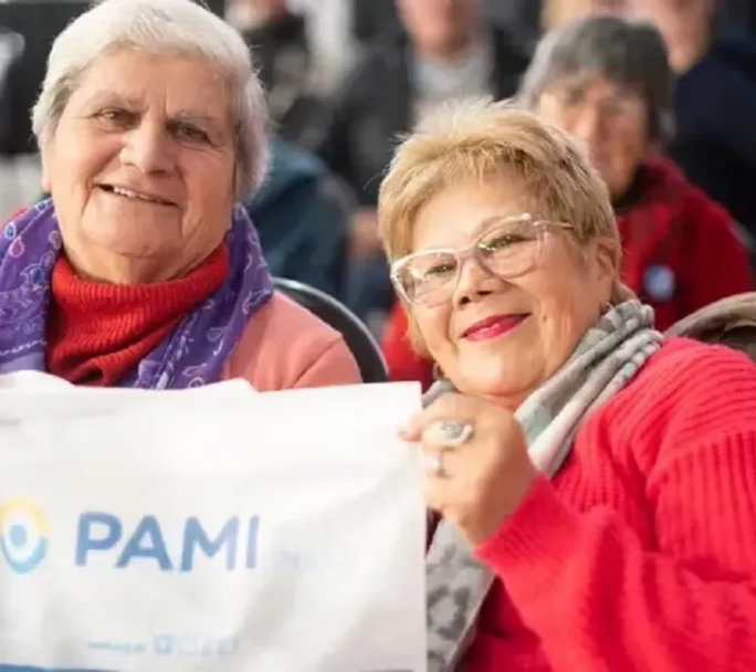 Anunció el Gobierno que sigue el bono por $ 70.000 para jubilados con la mínima