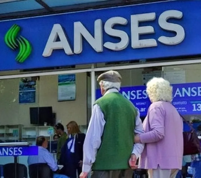 El Gobierno anunció que en Agosto los jubilados cobrarán el bono de $ 70.000