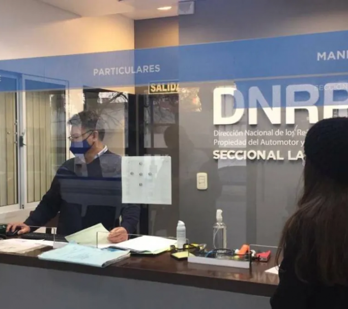 L empleados de los Registros del Automotor levantaron el Paro