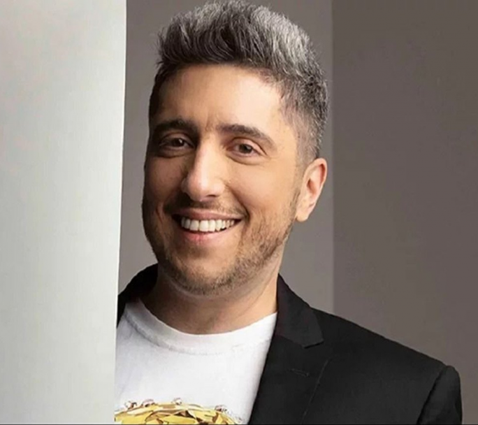 Jey Mammon vuelve a los medios, debuta en Radio Splendid