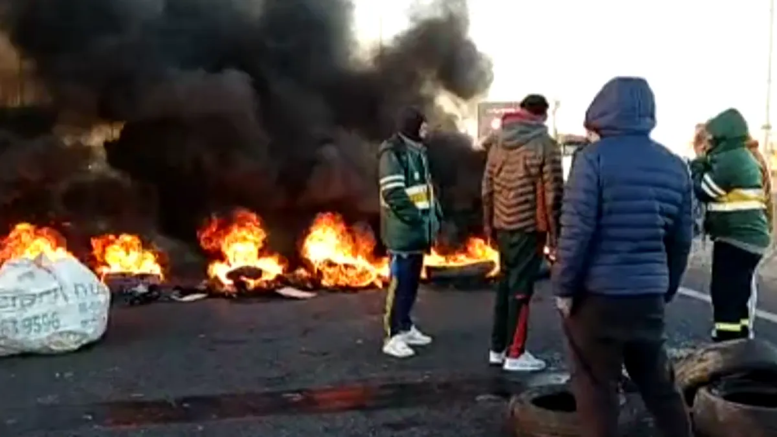Corte en el Puente de la Noria por reclamo de Cartoneros y Recicladores