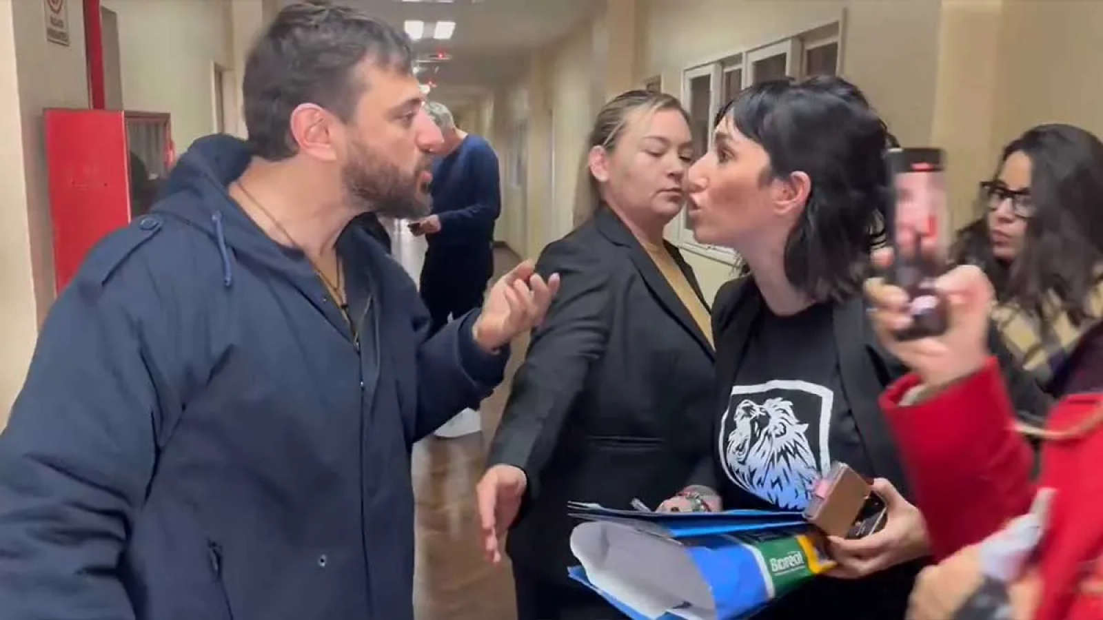 Fuerte discusión en Tribunales entre Grabois y Leila Gianni