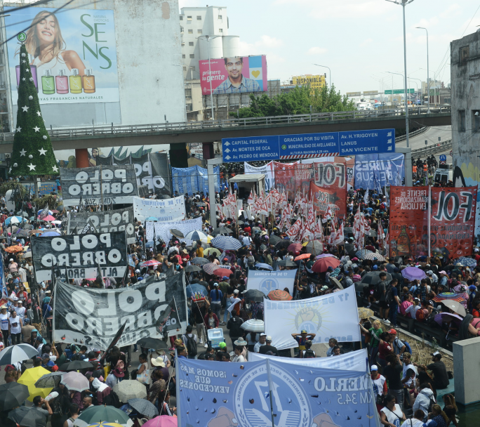 Vuelven los cortes a las calles, Piqueteros en Puente Pueyrredón