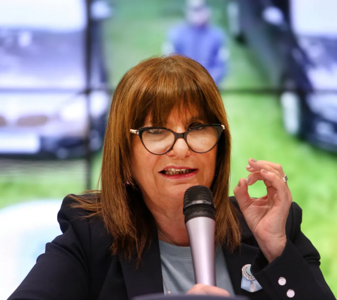 Bullrich finalmente viaja a Goya y no a Paraguay para avanzar con la búsqueda de Loan