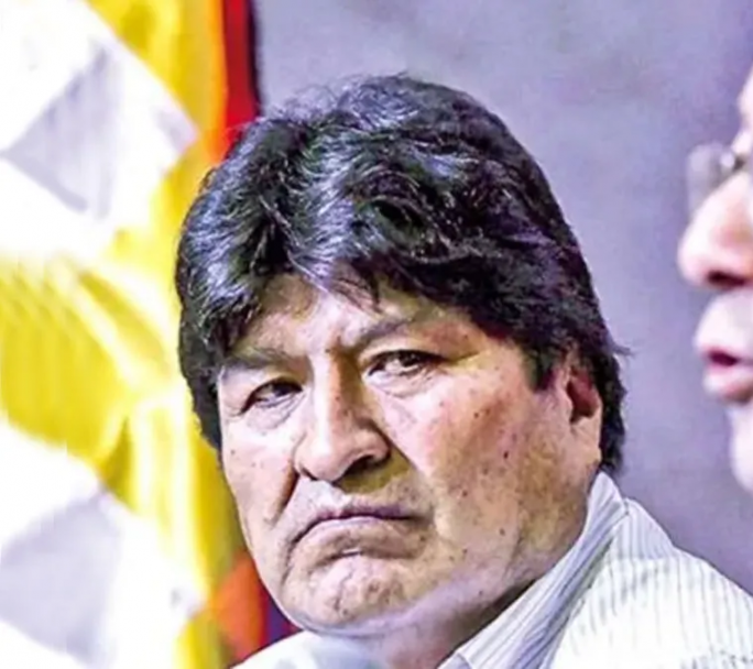 Evo Morales: "La movilización militar fue planificada por el Presidente"
