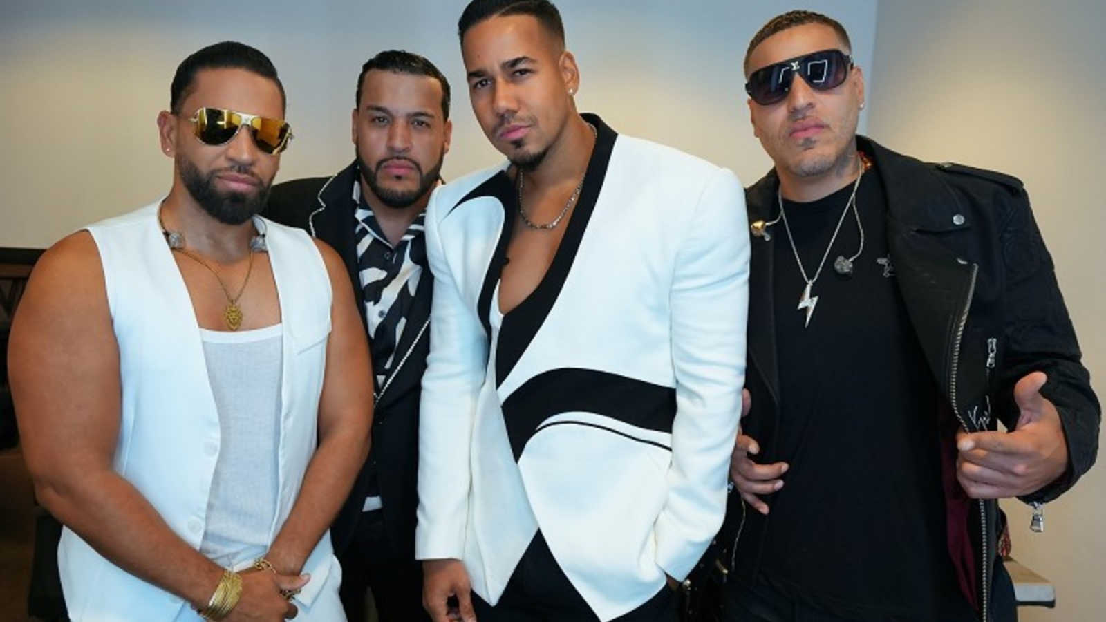 En pocas horas Aventura agotó otra presentación en Vélez