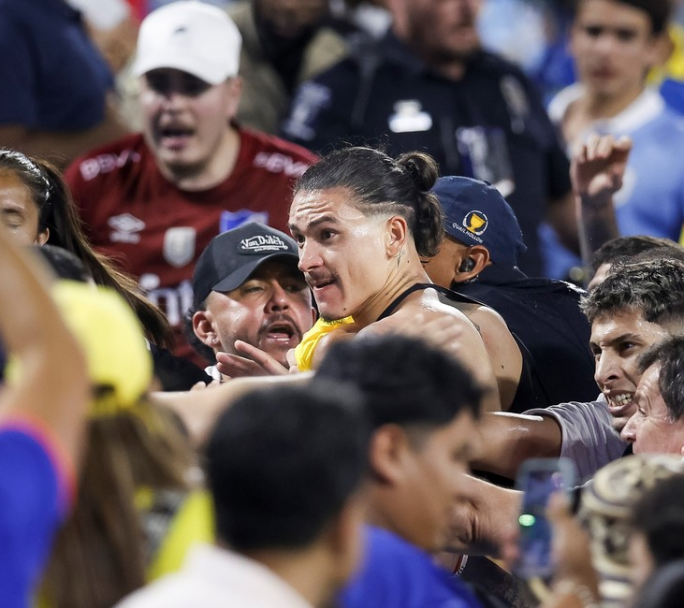 Escándalo en Uruguay-Colombia: Suárez dio detalles sobre el comienzo de la batalla campal y culpó a Borja