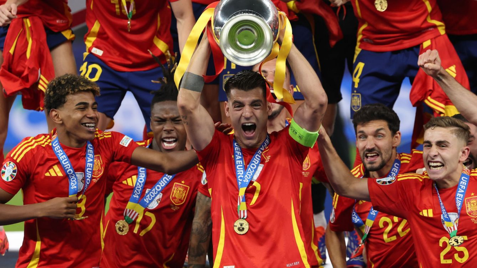España culmino un torneo brillante y se llevo la Eurocopa anta Inglaterra