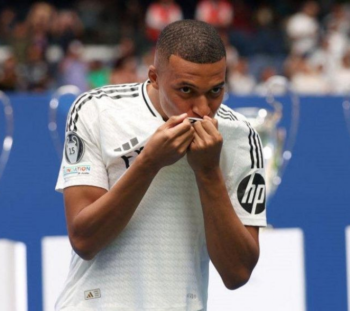 Mbappé fue presentado en el Real Madrid: "Soy un chico muy feliz hoy"