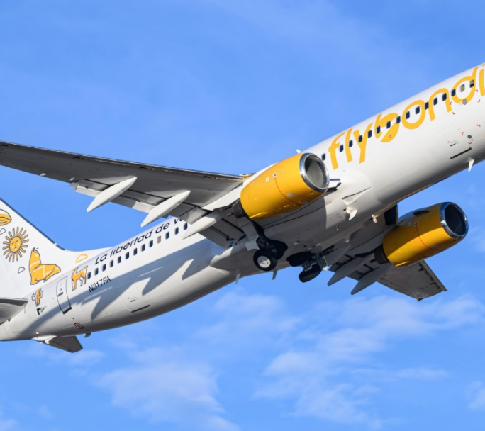 Flybondi se expone a multas millonarias por cancelaciones de vuelo y falta de respuestas