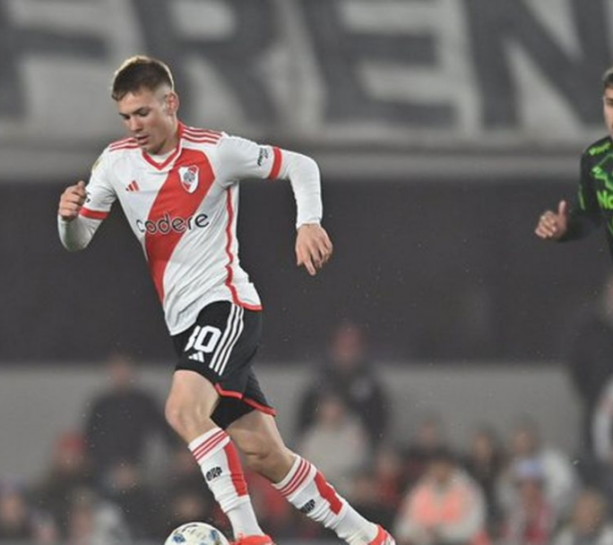 Con mucha actitud y poco fútbol, River le ganó a Sarmiento en el Monumental