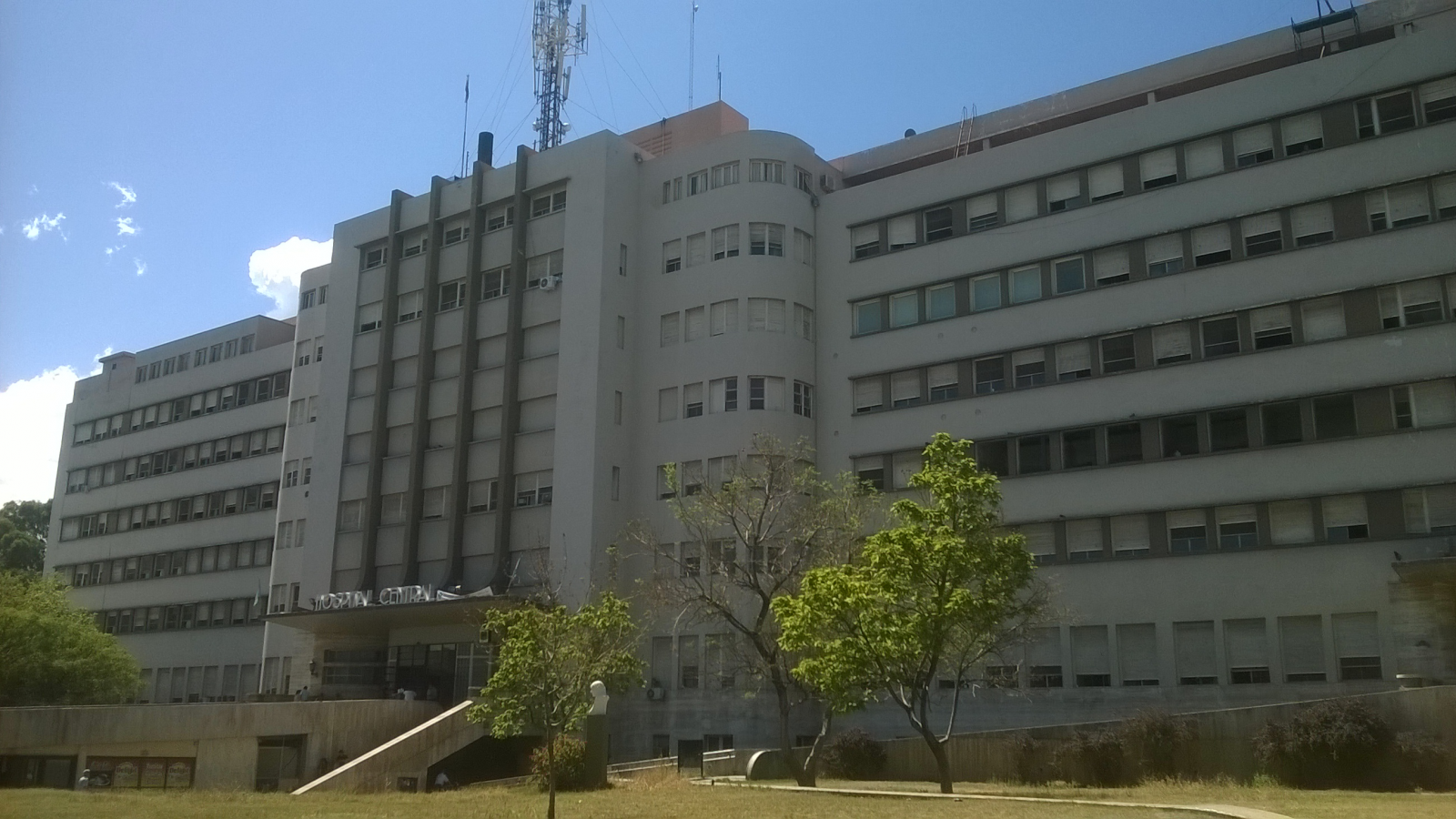 Igual que en Salta, en Mendoza se cobra a extranjeros que se atiendan en Hospitales públicos