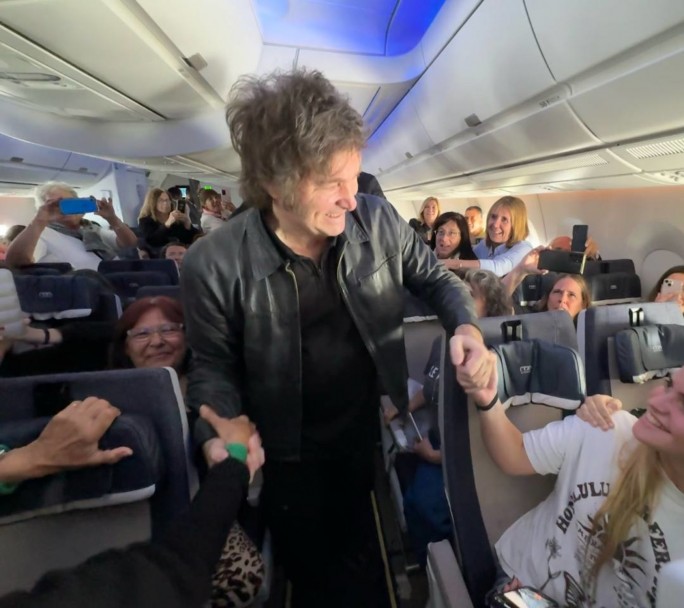 Milei hace las valijas de nuevo: su primer viaje en Latinoamérica será en Chile