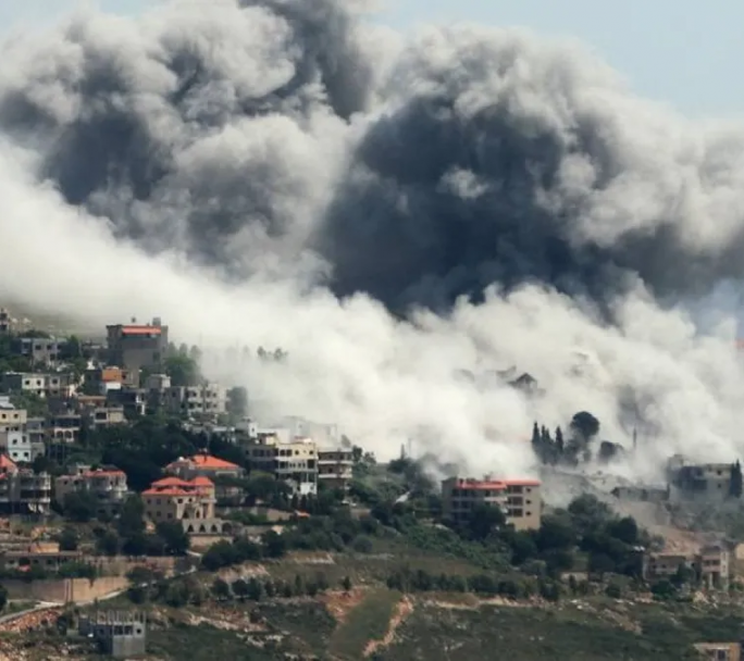 Israel: Hezbollah lanza cohetes contra base de la Brigada Golani