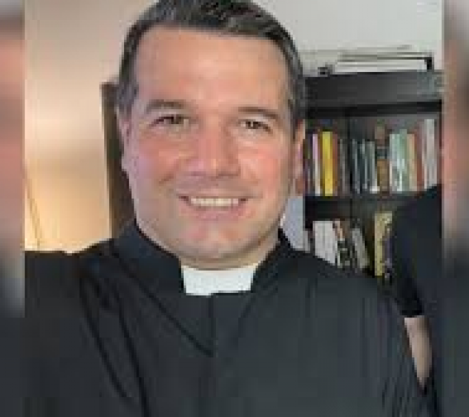 El Obispado de Zárate expulsó al Cura que reunió a los Legisladores con Represores