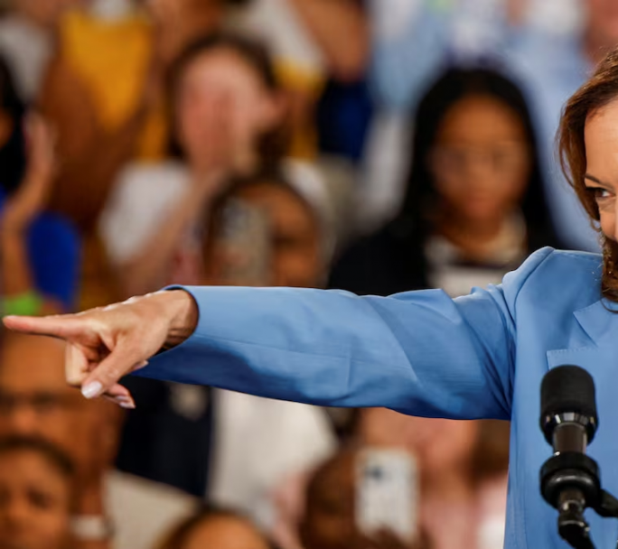 El Partido Democrata de EEUU volvió a nominar a Kamala Harris