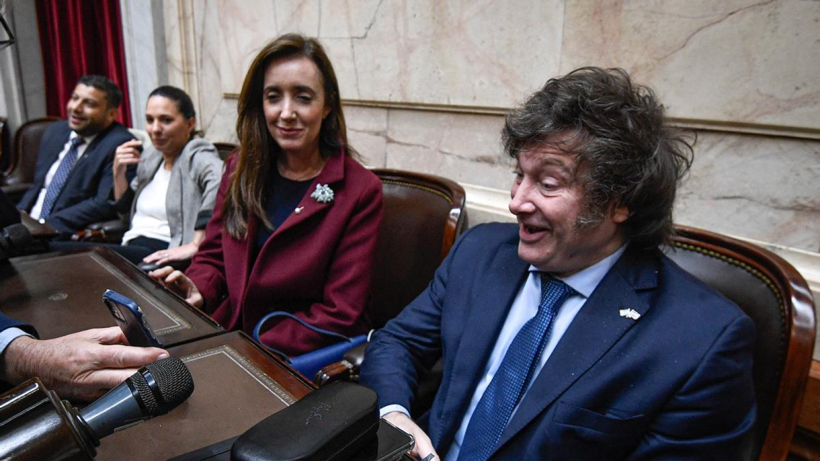 Cumbre en el Senado: el Presidente convoca a legisladores y jefes de bloque