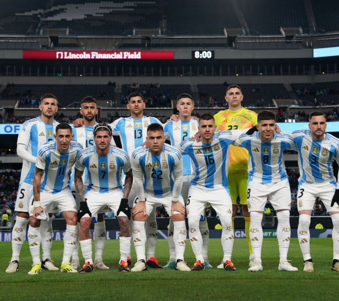 Argentina perdió con Colombia pero sigue estando primera