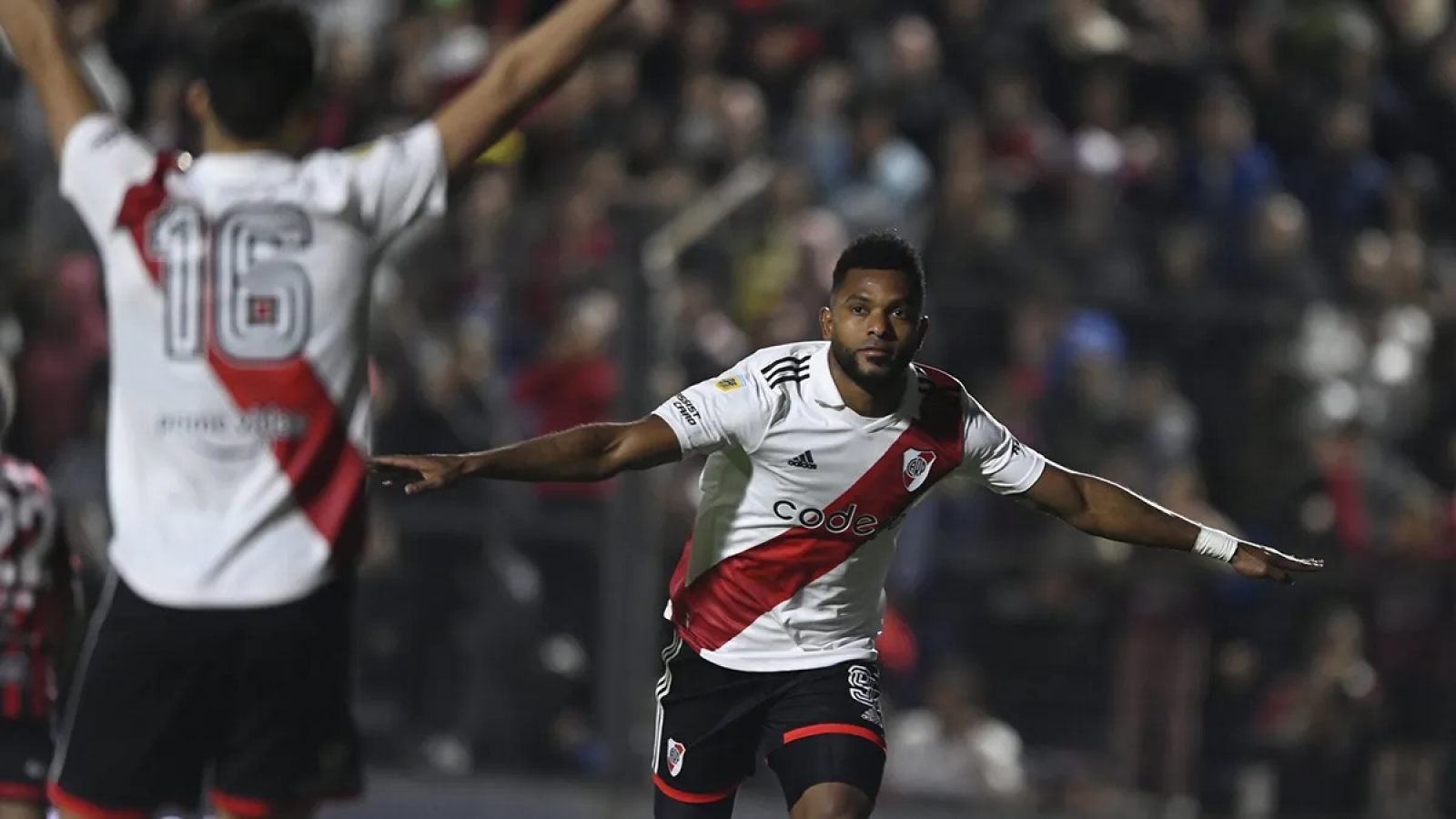 River ya está en Chile para enfrentar a Colo Colo por la Libertadores