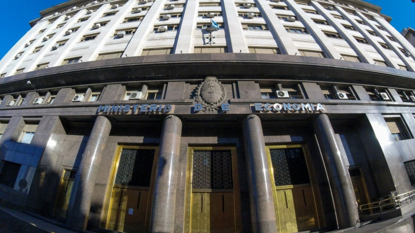 Desde el Gobierno que no habrá aumentos de impuestos en el 2025