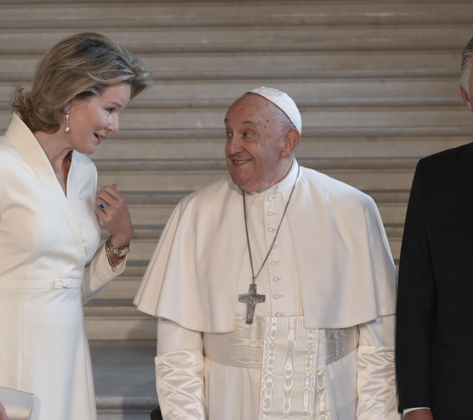 El Papa en su gira por Bélgica, pidió perdón por los abusos en la Iglesia