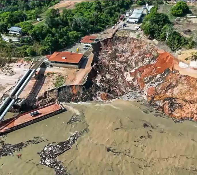 200 personas podrían haber quedado sepultadas tras un deslizamiento de tierra