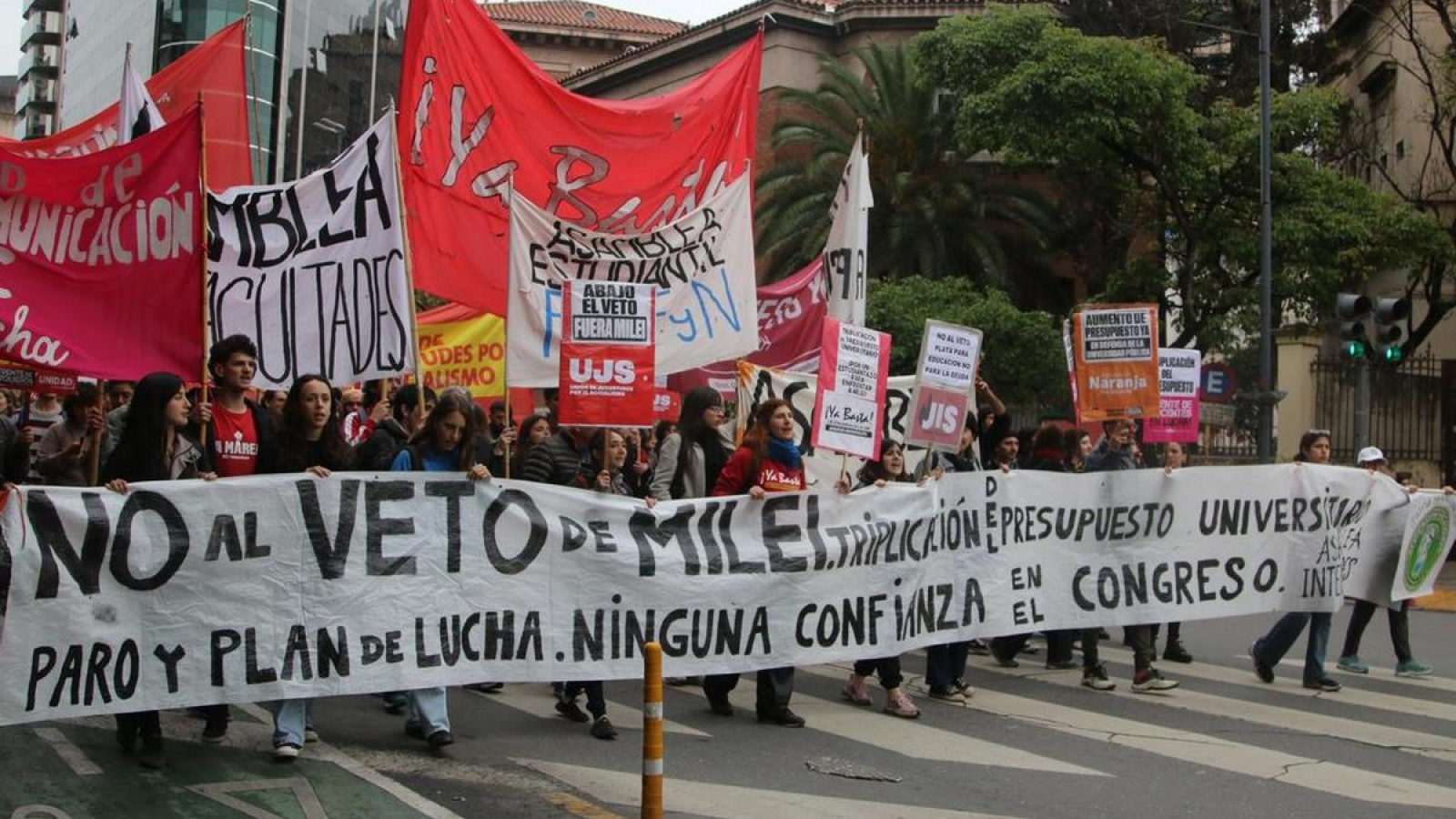 Paro total en todas las Universidades del país