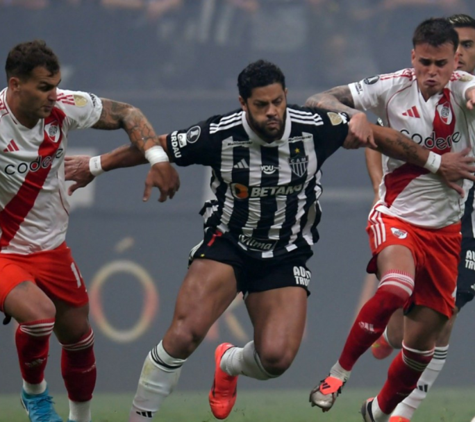 River va por un milagro ante Mineiro, para pasar a la final de la copa Libertadores