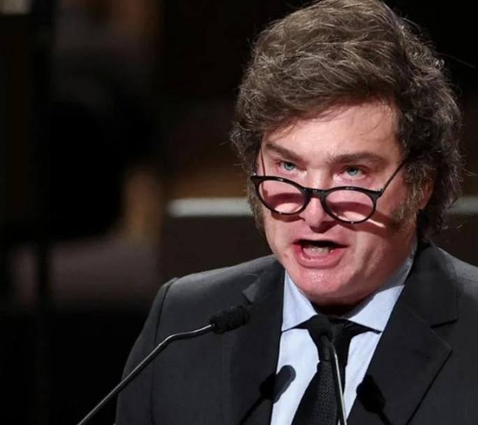 Milei volvió a Córdoba para exponer en la Fundación Mediterránea