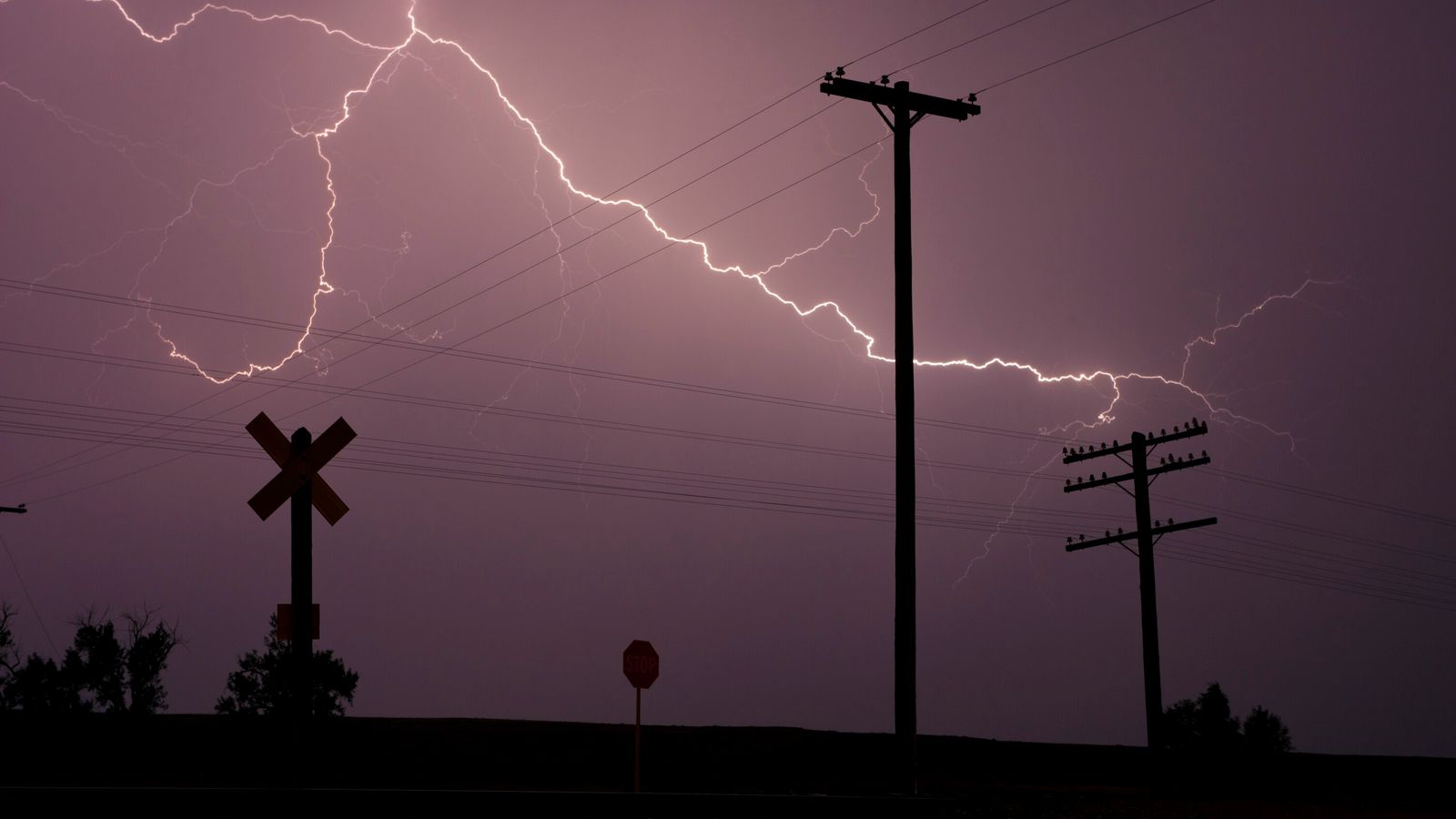 Preocupación en el Gobierno por la posibilidad de que falte energía en el verano