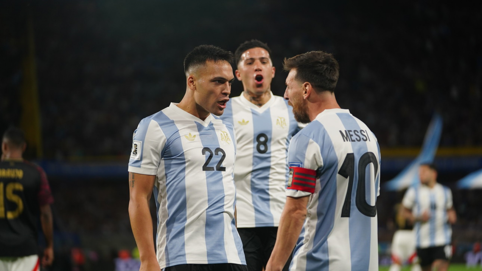 La Selección Argentina derrotó a Peru en la Bombonera y cerró un año glorioso