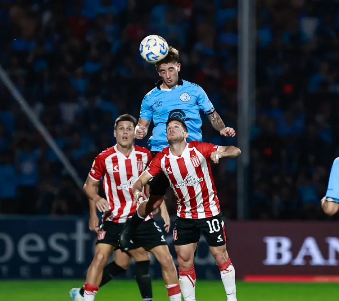 Belgrano y Estudiantes empataron 2 a 2 en la sexta fecha de la Liga Profesional