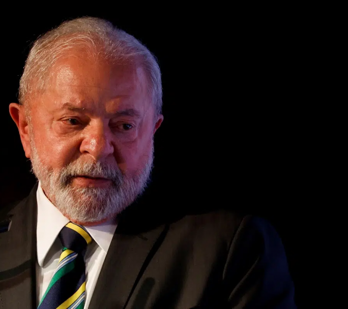 Lula fue intervenido quirúrgicamente para detener una hemorragia craneal