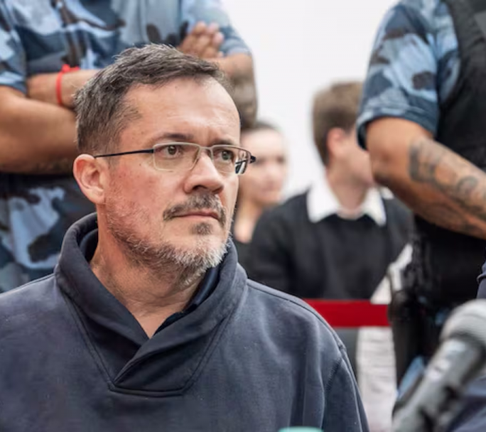 Martín del Río lloró y se declaró "inocente" ante el Tribunal que lo juzga por parricidio