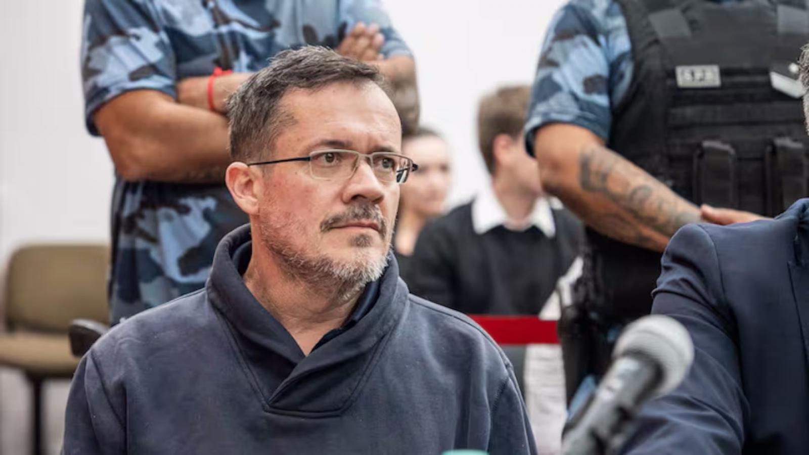 Martín del Río lloró y se declaró "inocente" ante el Tribunal que lo juzga por parricidio