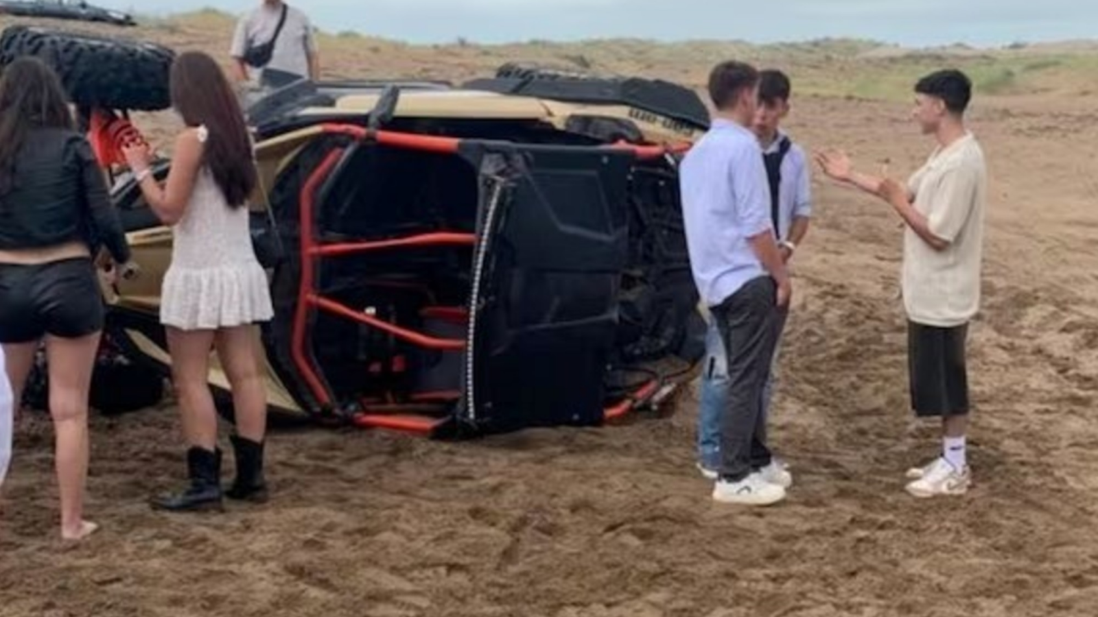 Una discusión por el género de la música terminó con tres atropellados