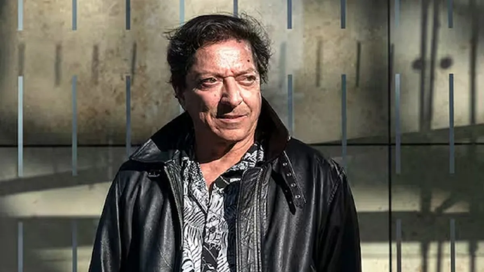 Julio Moura, guitarrista de Virus, esta siendo investigado por la muerte de su pareja