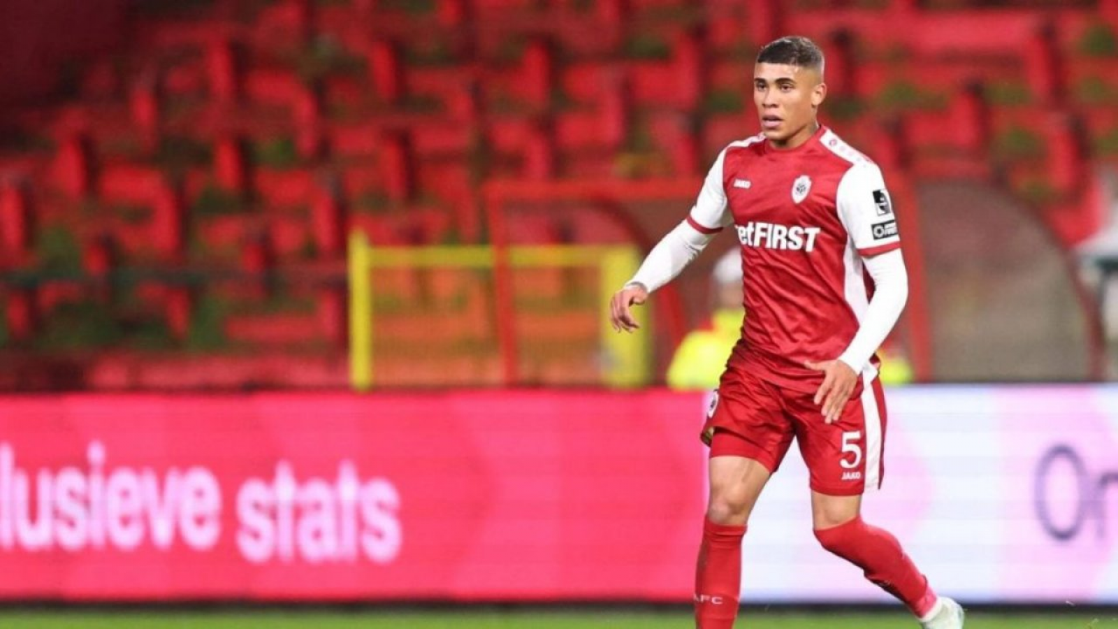 El defensor Ayrton Costa proveniente de Bélgica es el nuevo refuerzo de Boca